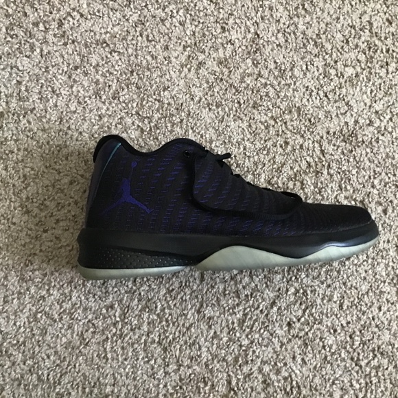Jordan B. Fly Black Basketball Shoes main image 4